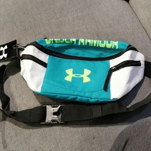Under armour fanny pack